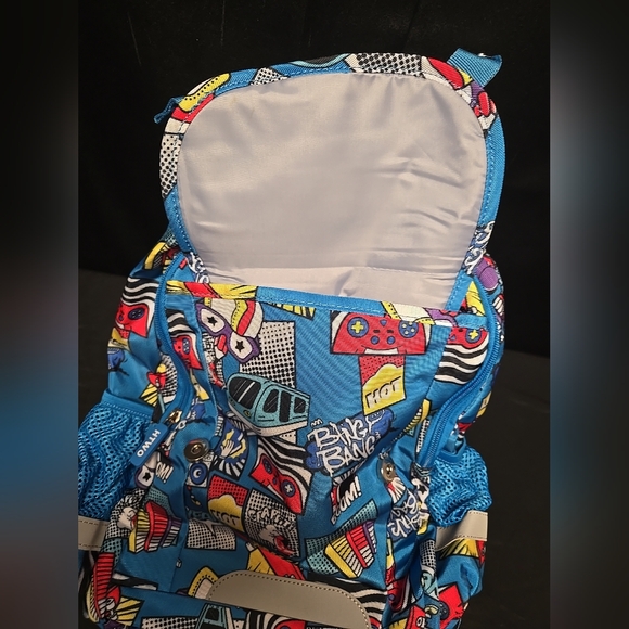 Blue Printed Backpack 10" Wide 15" Tall Double Secure Straps & Pockets - Picture 7 of 16